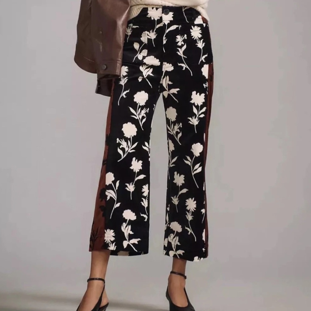Floral Wide-Leg Cropped Pants - Black & Cream - Picture 2 of 16